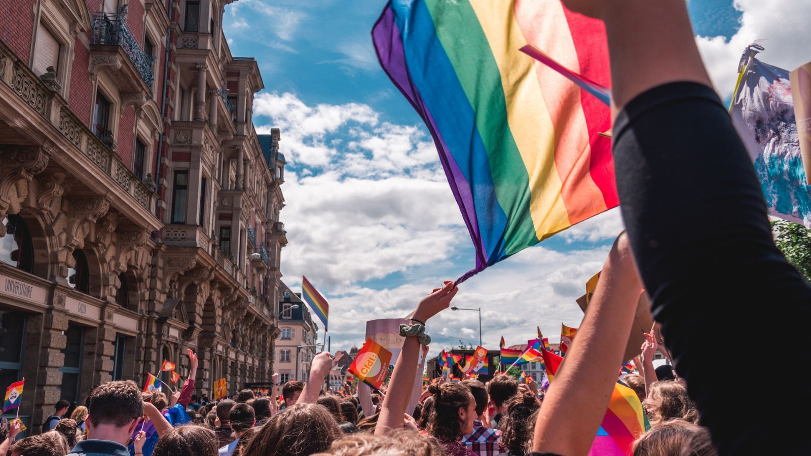 致敬2026年LGBTQ+音乐艺术家