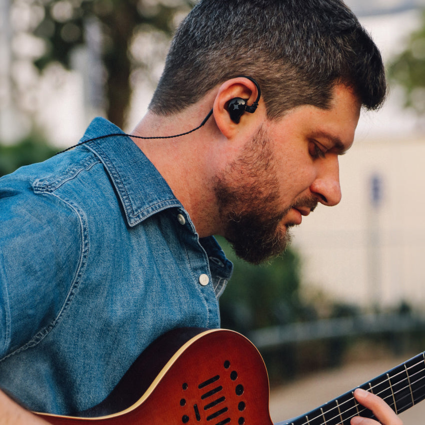 安东·格卢什金