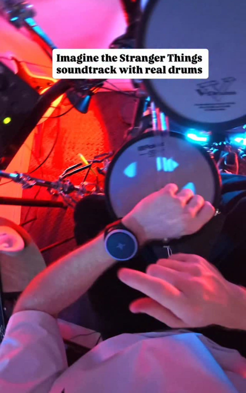 “用 Soundbrenner Pulse 来掌控节奏 😤”